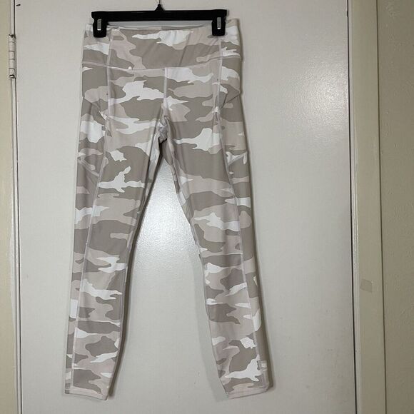 ATHLETA salutation ivory tan camo combo cropped leggings side zip pockets Small - Picture 1 of 6